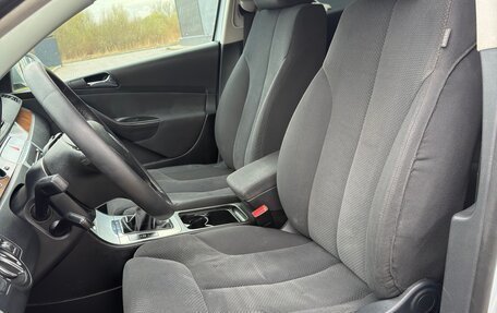 Volkswagen Passat B6, 2006 год, 345 000 рублей, 27 фотография