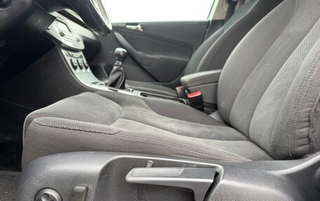 Volkswagen Passat B6, 2006 год, 345 000 рублей, 38 фотография