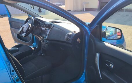 Renault Sandero II рестайлинг, 2014 год, 970 000 рублей, 18 фотография