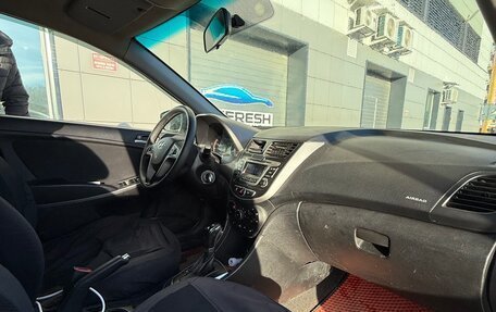 Hyundai Solaris II рестайлинг, 2015 год, 8 фотография