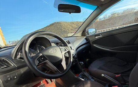 Hyundai Solaris II рестайлинг, 2015 год, 9 фотография