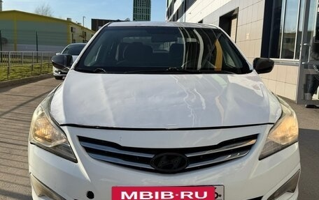 Hyundai Solaris II рестайлинг, 2015 год, 7 фотография