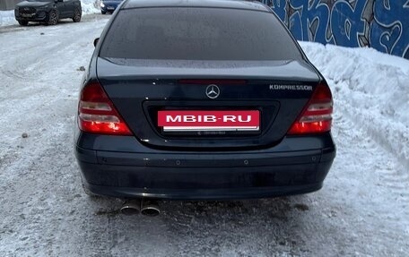 Mercedes-Benz C-Класс, 2004 год, 625 000 рублей, 4 фотография