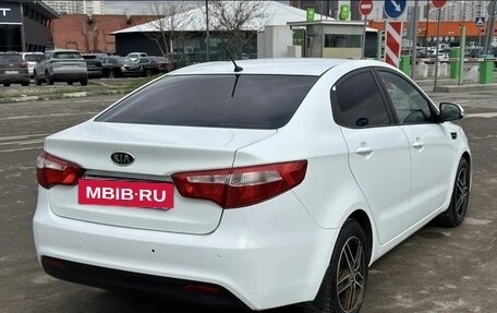 KIA Rio III рестайлинг, 2012 год, 800 000 рублей, 2 фотография