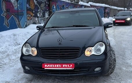 Mercedes-Benz C-Класс, 2004 год, 625 000 рублей, 2 фотография