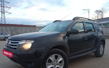 Renault Duster I рестайлинг, 2014 год, 700 000 рублей, 2 фотография