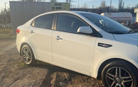KIA Rio III рестайлинг, 2016 год, 870 000 рублей, 24 фотография