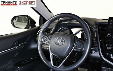 Toyota Camry, 2021 год, 3 597 000 рублей, 13 фотография