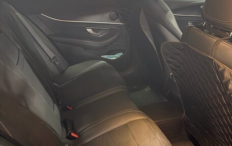 Mercedes-Benz E-Класс, 2020 год, 4 350 000 рублей, 5 фотография