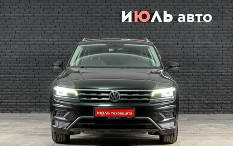 Volkswagen Tiguan II, 2017 год, 2 500 000 рублей, 2 фотография