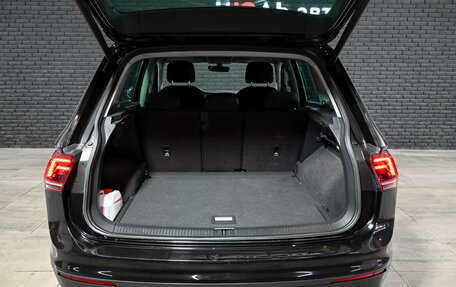 Volkswagen Tiguan II, 2017 год, 2 500 000 рублей, 6 фотография