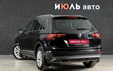 Volkswagen Tiguan II, 2017 год, 2 500 000 рублей, 7 фотография