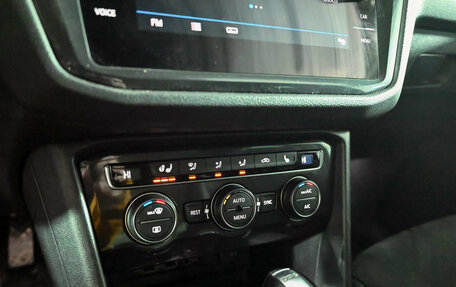 Volkswagen Tiguan II, 2017 год, 2 500 000 рублей, 15 фотография