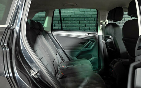 Volkswagen Tiguan II, 2017 год, 2 500 000 рублей, 19 фотография