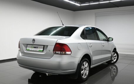 Volkswagen Polo VI (EU Market), 2011 год, 795 000 рублей, 2 фотография