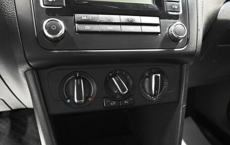 Volkswagen Polo VI (EU Market), 2011 год, 795 000 рублей, 16 фотография