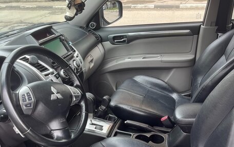 Mitsubishi Pajero Sport II рестайлинг, 2014 год, 2 090 000 рублей, 1 фотография