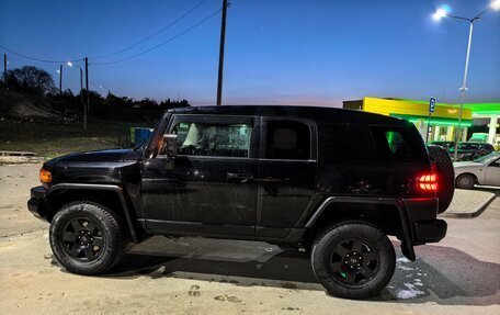 Toyota FJ Cruiser, 2008 год, 3 240 000 рублей, 6 фотография