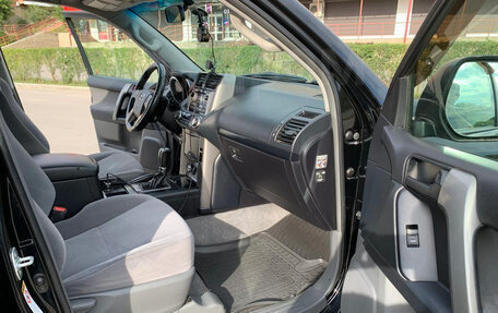 Toyota Land Cruiser Prado 150 рестайлинг 2, 2012 год, 2 659 000 рублей, 4 фотография