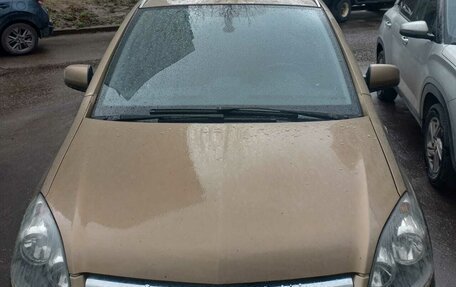 Opel Zafira B, 2013 год, 950 000 рублей, 1 фотография