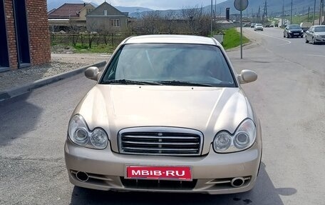 Hyundai Sonata IV рестайлинг, 2006 год, 500 000 рублей, 1 фотография