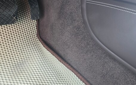 Audi A8, 2011 год, 2 200 000 рублей, 16 фотография