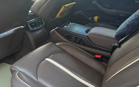 Audi A8, 2011 год, 2 200 000 рублей, 29 фотография