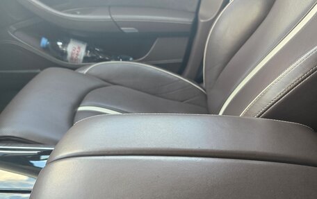 Audi A8, 2011 год, 2 200 000 рублей, 38 фотография