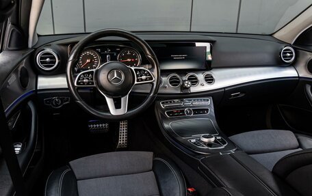 Mercedes-Benz E-Класс, 2019 год, 3 049 000 рублей, 8 фотография