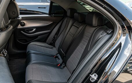 Mercedes-Benz E-Класс, 2019 год, 3 049 000 рублей, 11 фотография