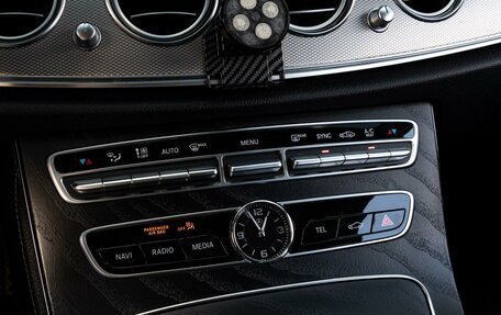 Mercedes-Benz E-Класс, 2019 год, 3 049 000 рублей, 15 фотография