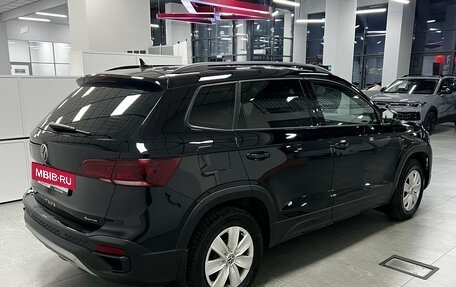 Volkswagen Taos, 2021 год, 2 850 000 рублей, 3 фотография