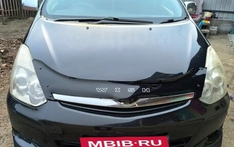 Toyota Wish II, 2006 год, 800 000 рублей, 7 фотография