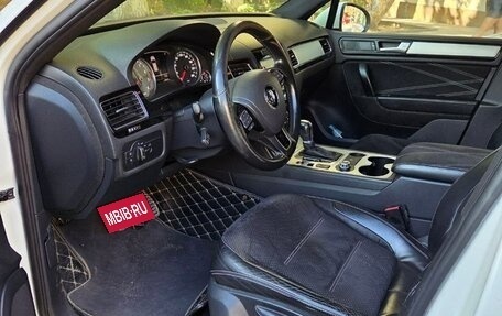 Volkswagen Touareg III, 2011 год, 1 949 000 рублей, 3 фотография