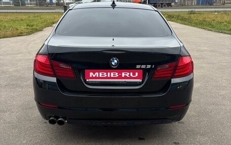 BMW 5 серия, 2010 год, 1 500 000 рублей, 11 фотография