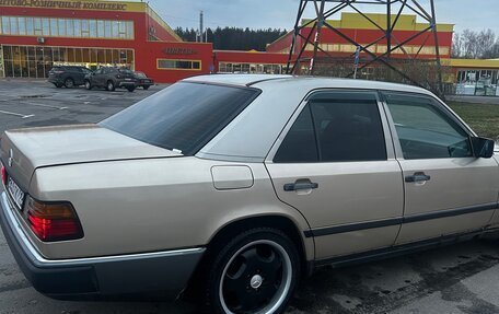 Mercedes-Benz W124, 1986 год, 350 000 рублей, 5 фотография