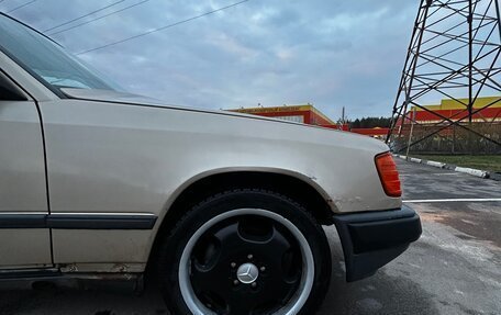 Mercedes-Benz W124, 1986 год, 350 000 рублей, 9 фотография