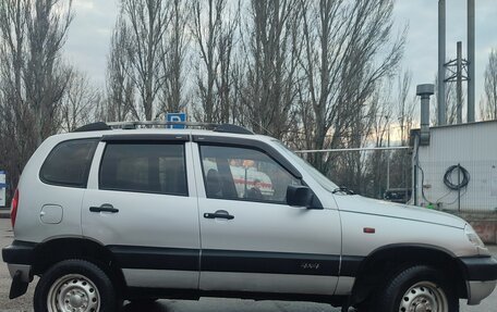 Chevrolet Niva I рестайлинг, 2004 год, 290 000 рублей, 6 фотография