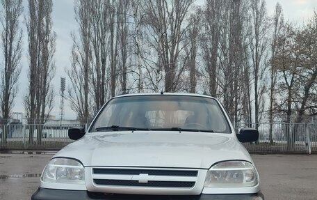 Chevrolet Niva I рестайлинг, 2004 год, 290 000 рублей, 4 фотография