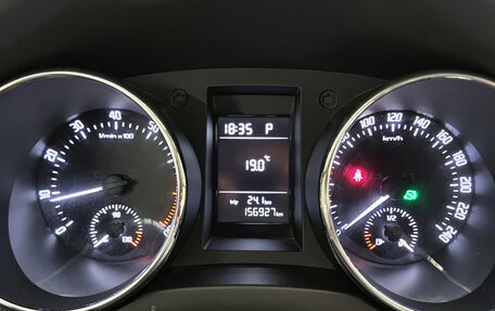 Skoda Yeti I рестайлинг, 2015 год, 1 399 000 рублей, 16 фотография