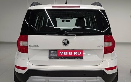 Skoda Yeti I рестайлинг, 2015 год, 1 399 000 рублей, 7 фотография