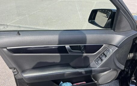 Mercedes-Benz C-Класс, 2011 год, 1 200 000 рублей, 13 фотография