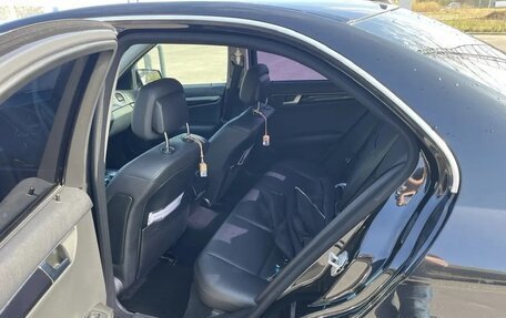 Mercedes-Benz C-Класс, 2011 год, 1 200 000 рублей, 16 фотография