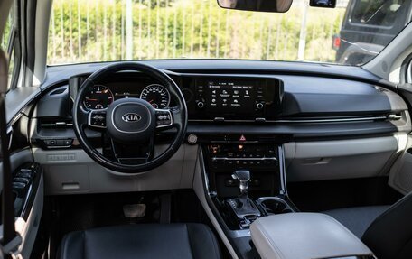 KIA Carnival, 2021 год, 4 299 000 рублей, 6 фотография