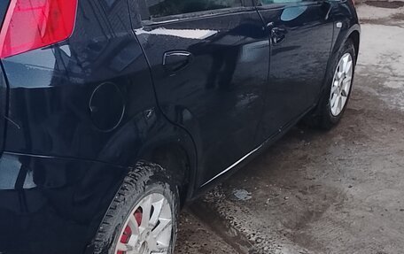 Fiat Punto III Punto Evo рестайлинг, 2009 год, 350 000 рублей, 7 фотография