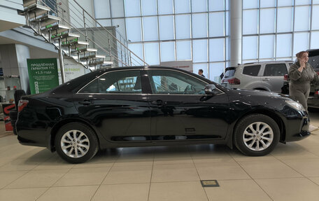 Toyota Camry, 2015 год, 1 890 000 рублей, 4 фотография