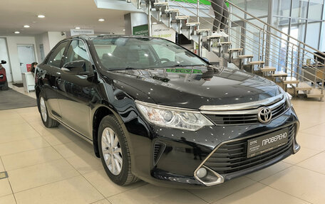 Toyota Camry, 2015 год, 1 890 000 рублей, 3 фотография