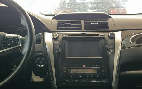 Toyota Camry, 2015 год, 1 890 000 рублей, 15 фотография