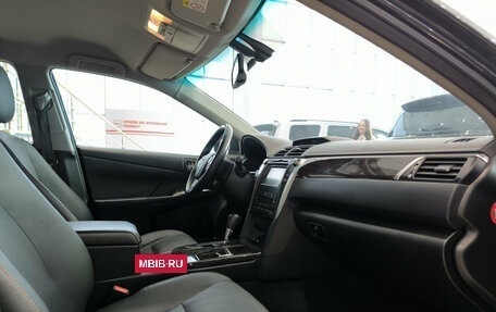 Toyota Camry, 2015 год, 1 890 000 рублей, 11 фотография