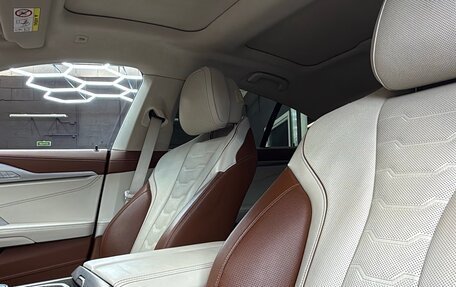 BMW 8 серия, 2019 год, 9 800 000 рублей, 10 фотография